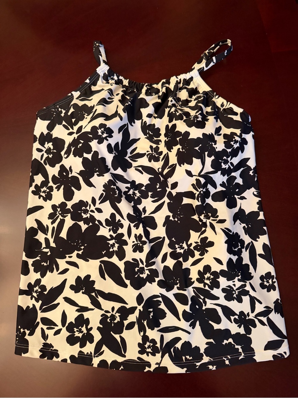 Island Escape Black and White Floral Tankini  Swim Top -NWT Size 16W